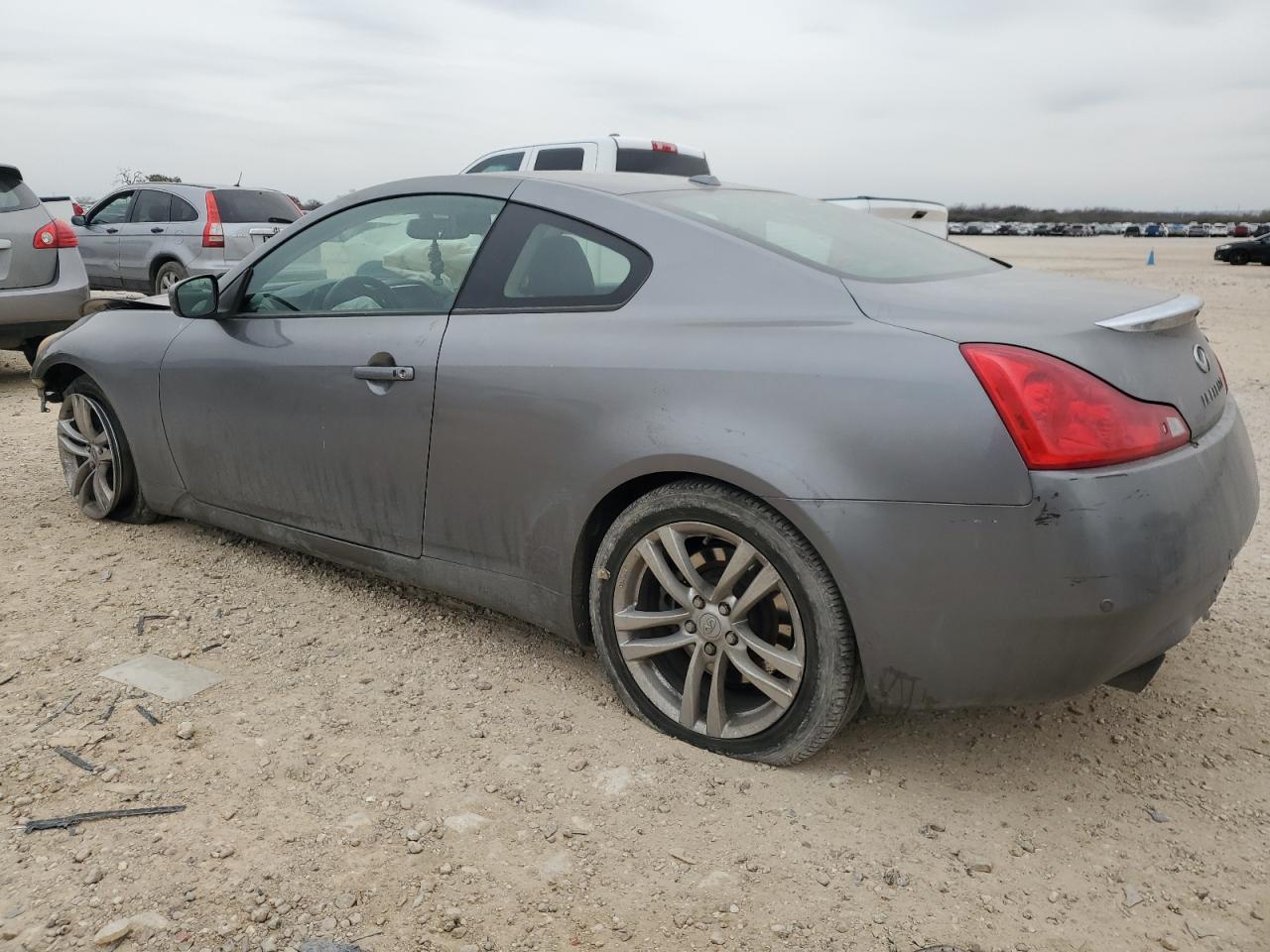2010 INFINITI G37