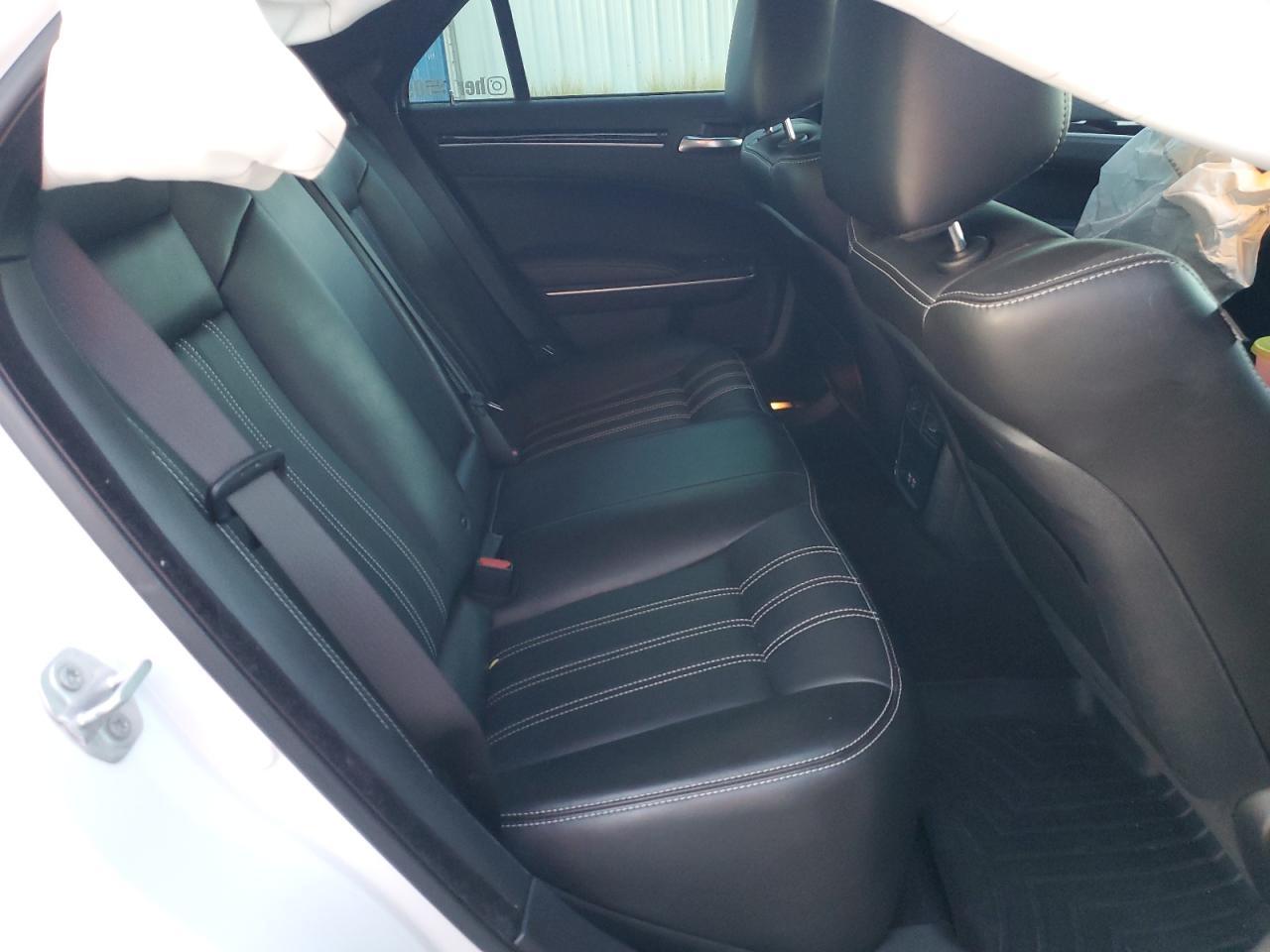 2021 CHRYSLER 300