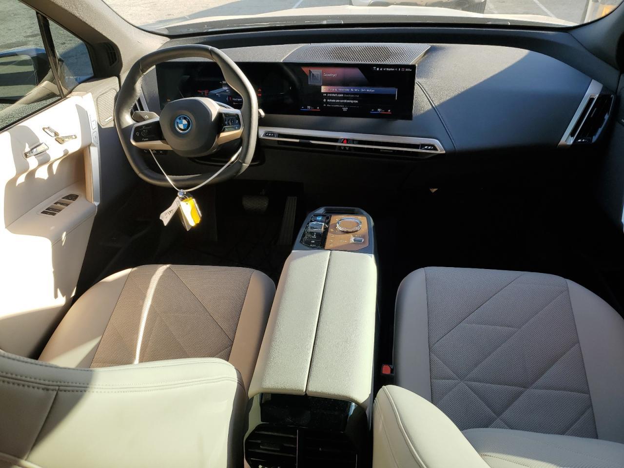 2023 BMW iX