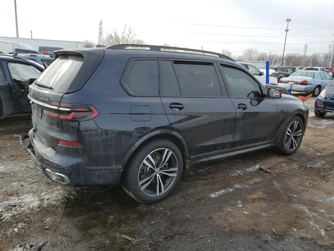 2025 BMW X7
