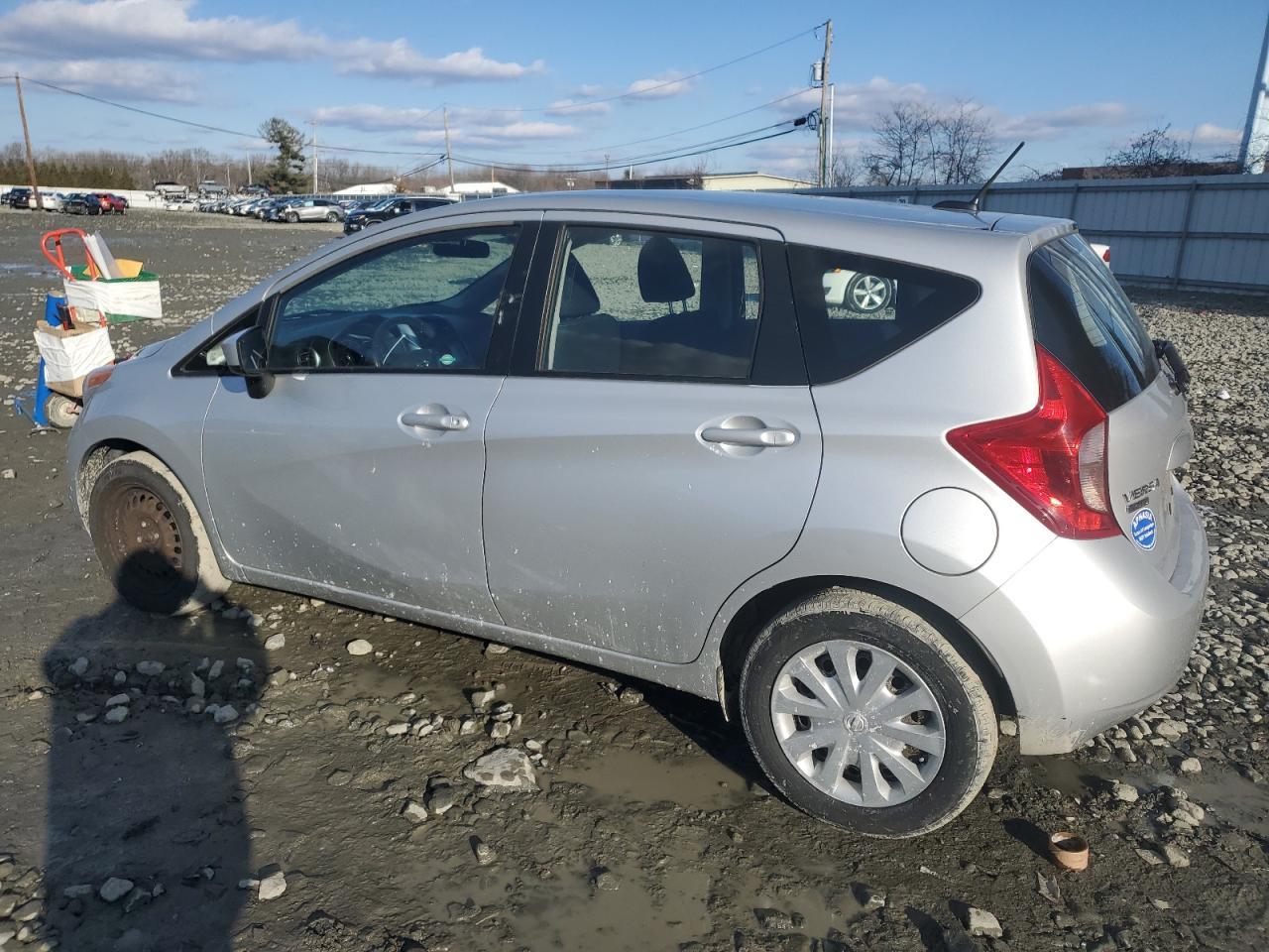 2016 NISSAN VERSA