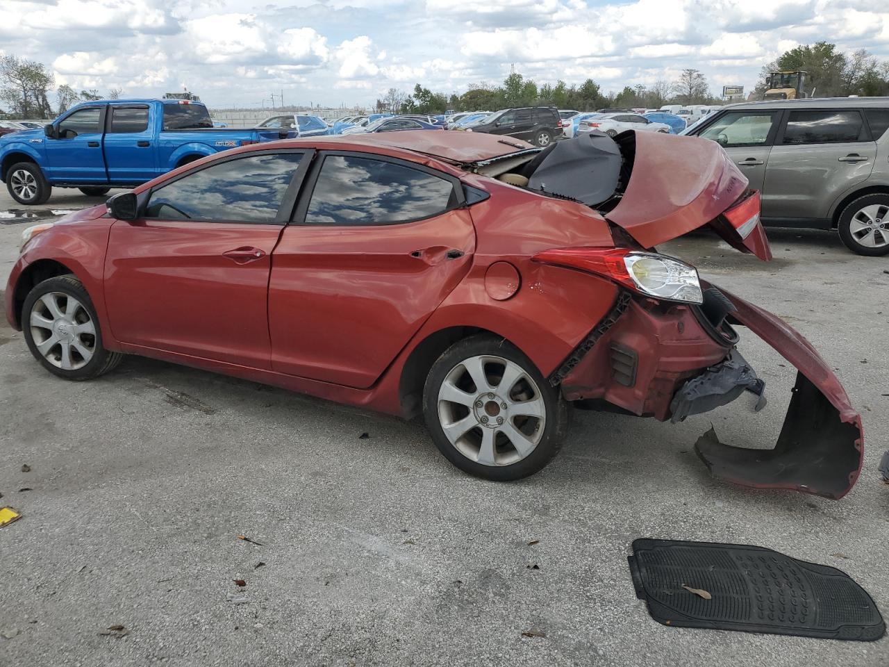 2011 HYUNDAI ELANTRA