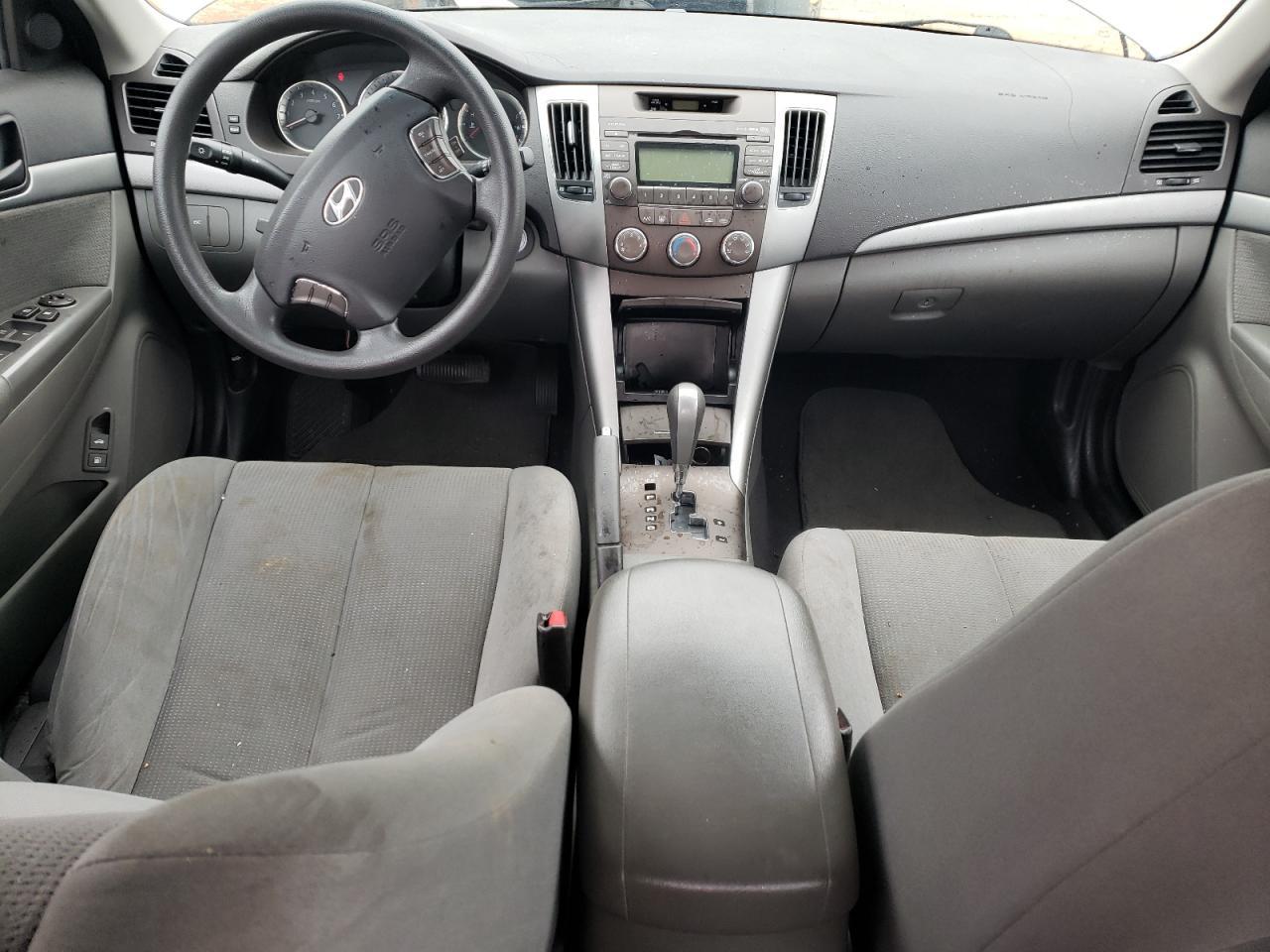 2010 HYUNDAI SONATA