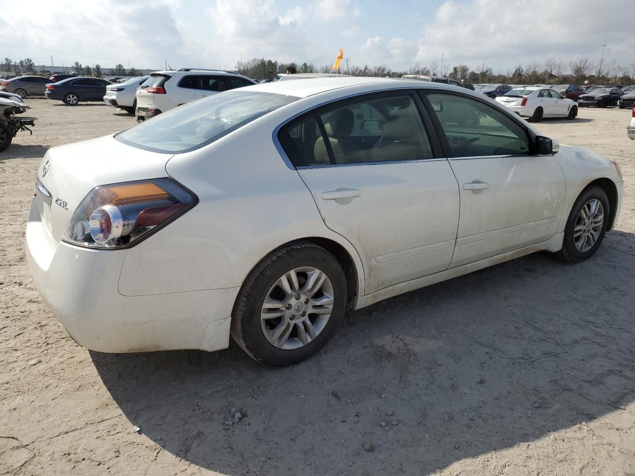 2010 NISSAN ALTIMA