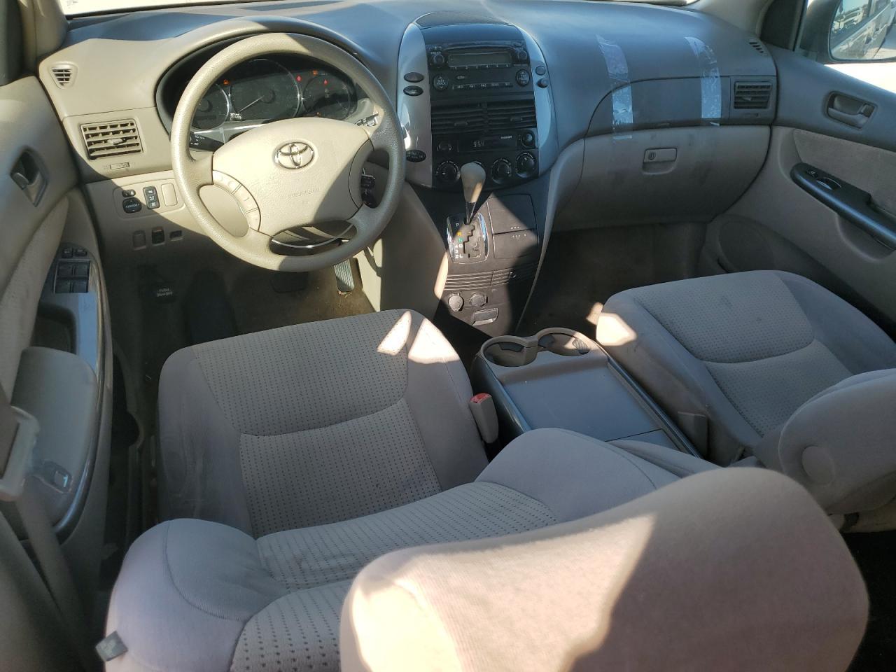 2006 TOYOTA SIENNA
