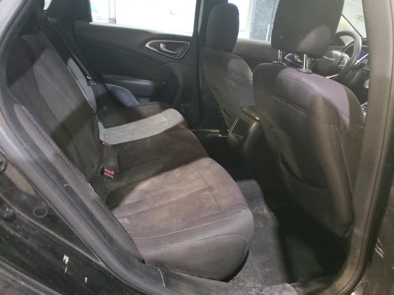 2015 CHRYSLER 200