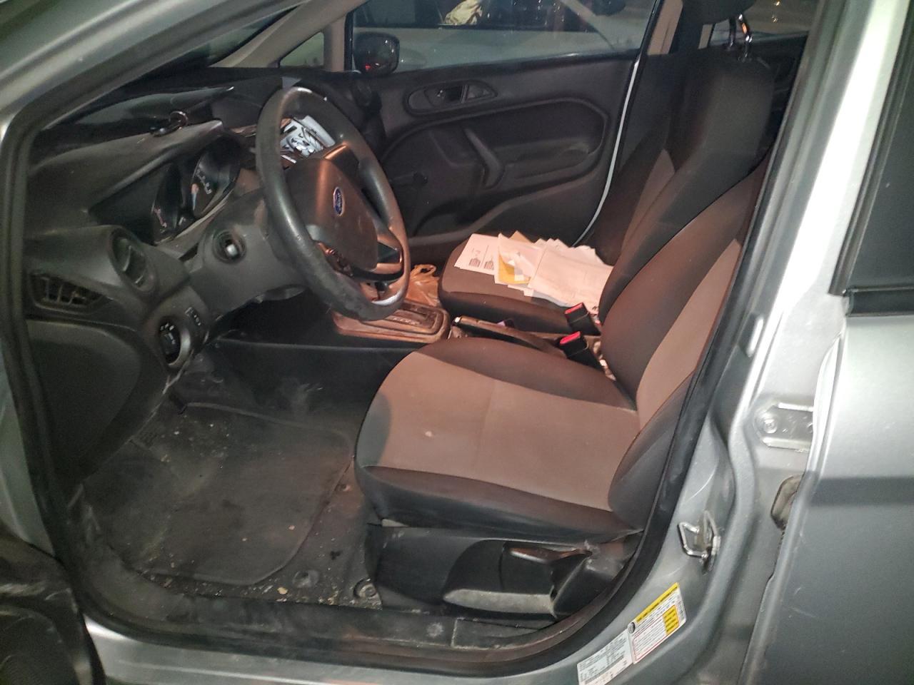 2016 FORD Fiesta