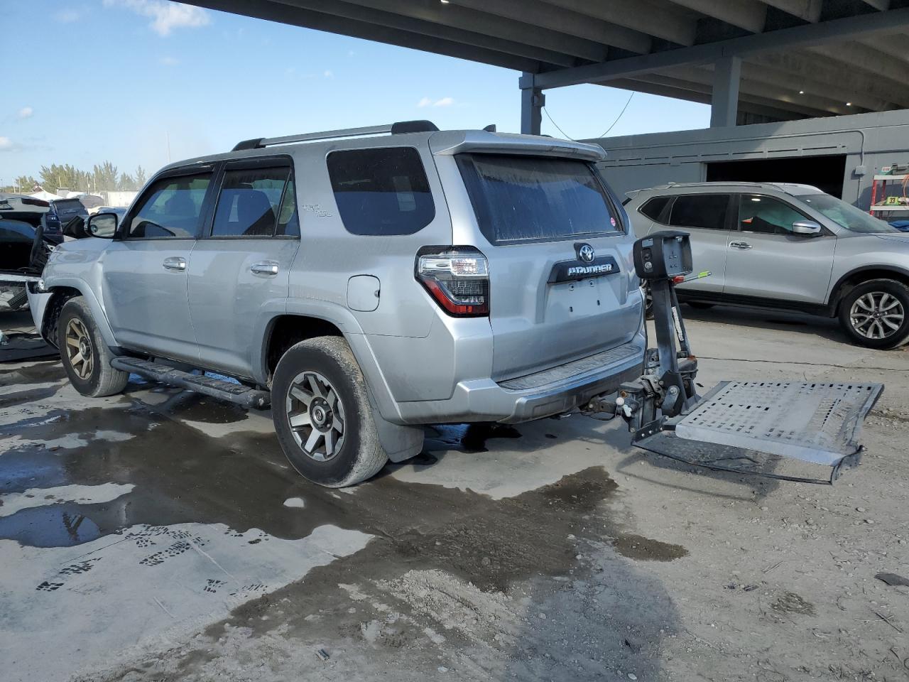 2018 TOYOTA 4Runner