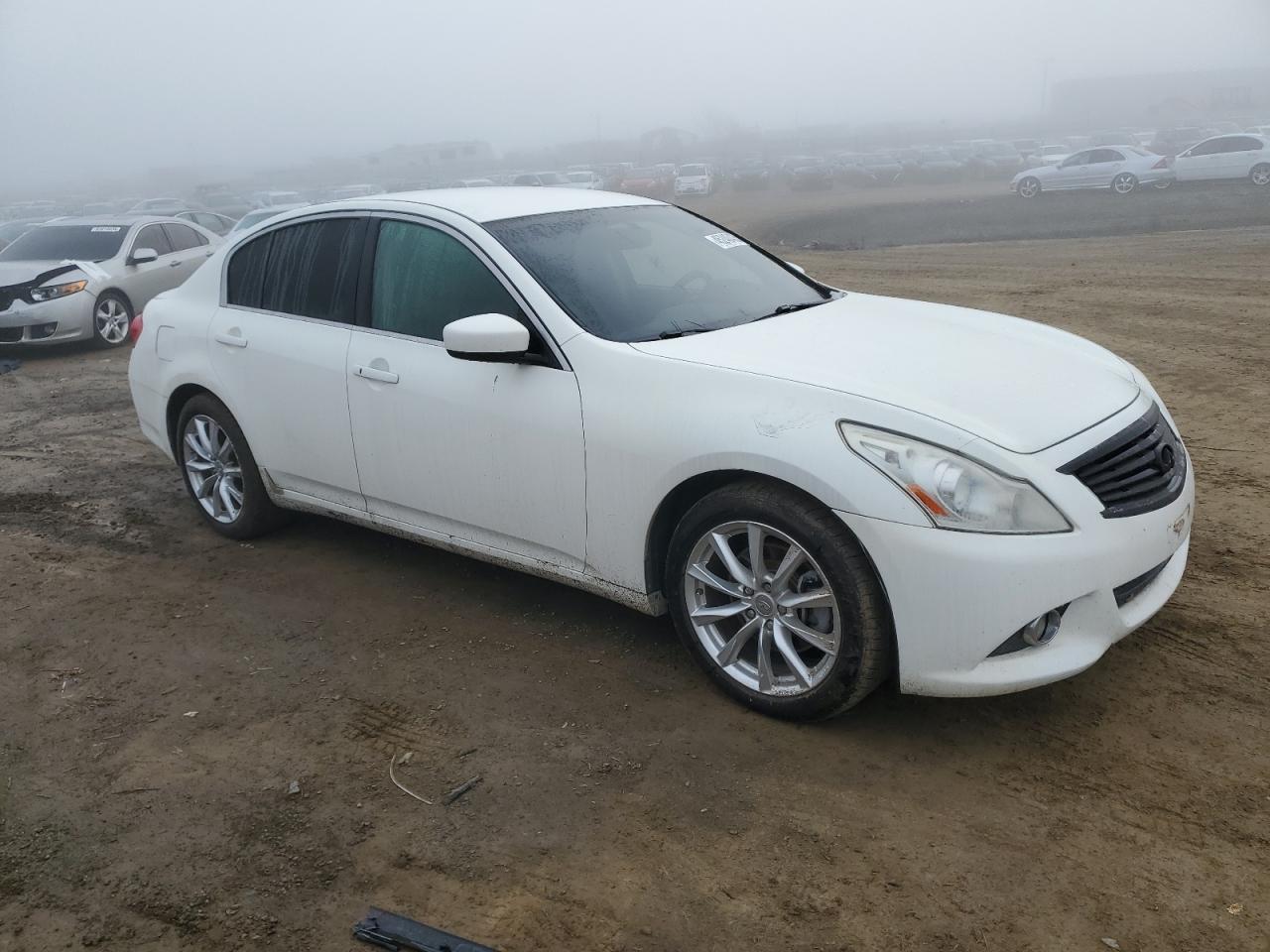 2011 INFINITI G37