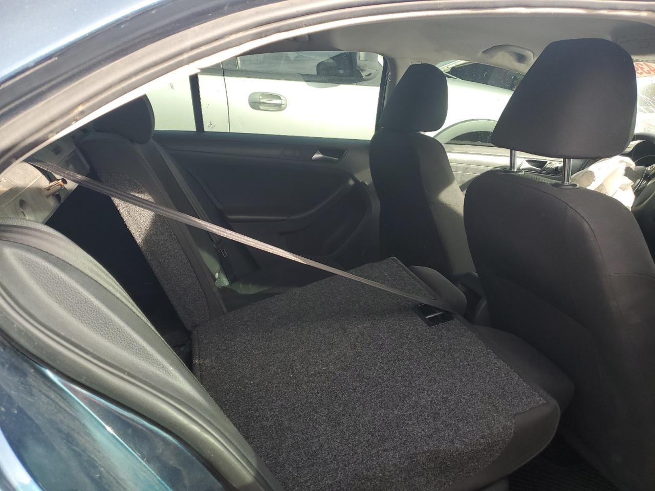 2016 VOLKSWAGEN JETTA