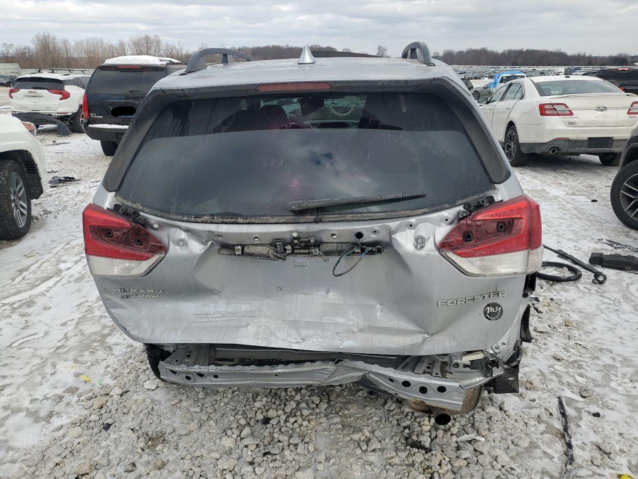 2021 SUBARU FORESTER