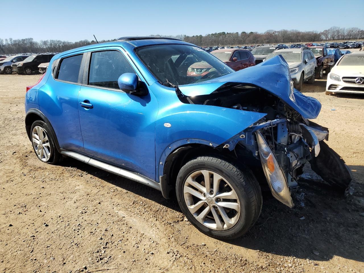 2011 NISSAN Juke