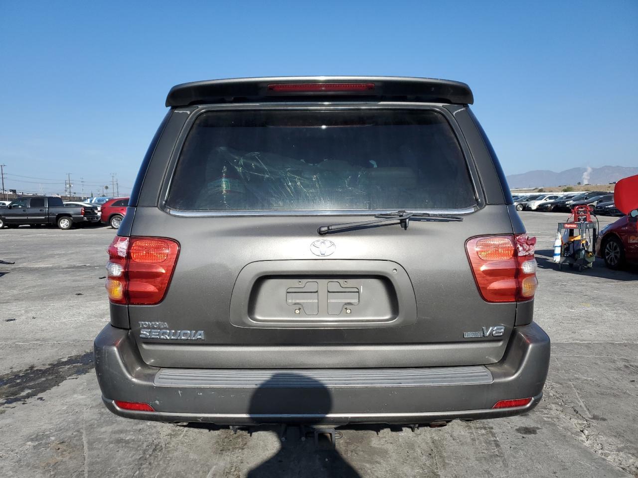 2003 TOYOTA Sequoia