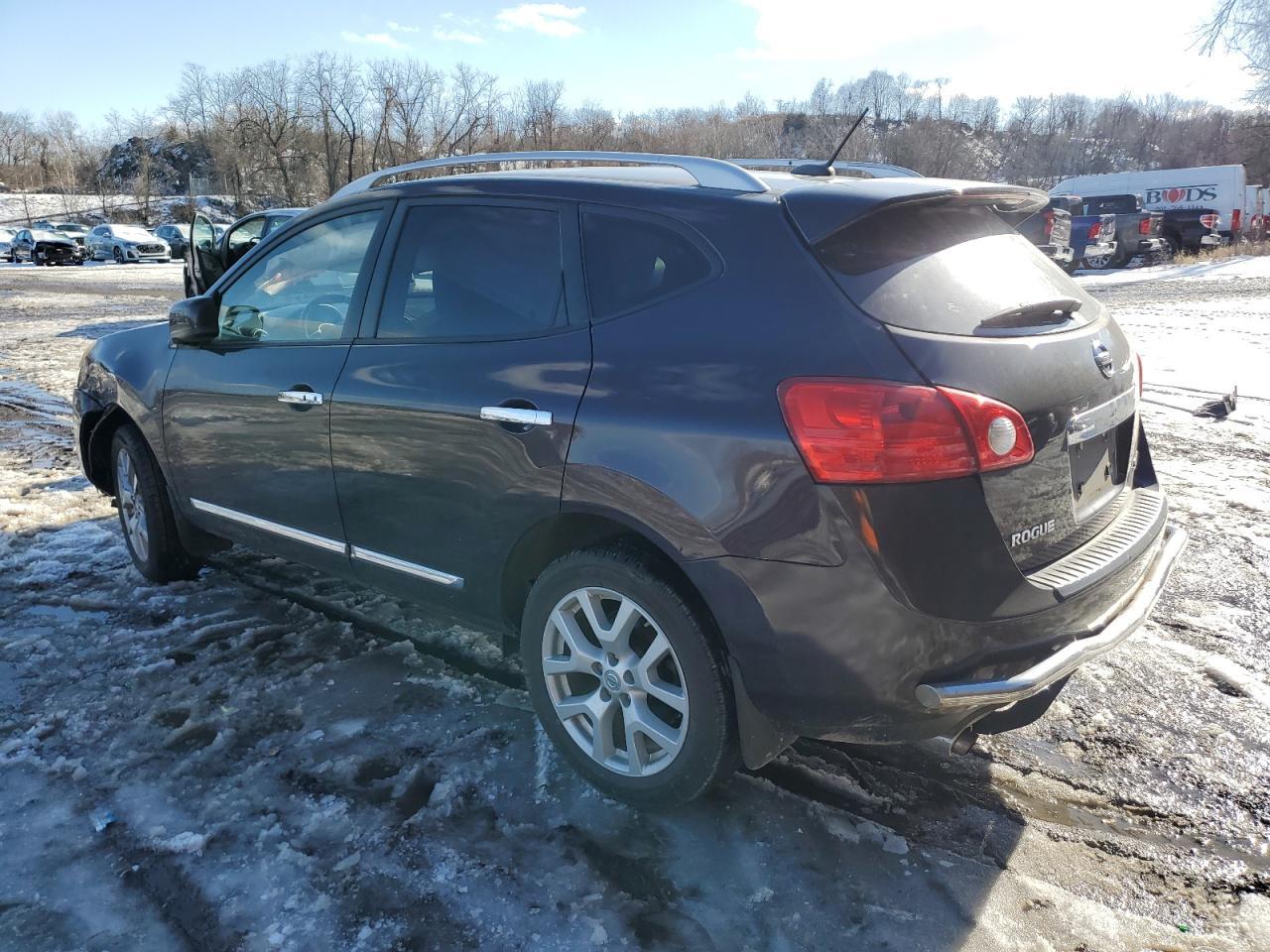 2011 NISSAN ROGUE