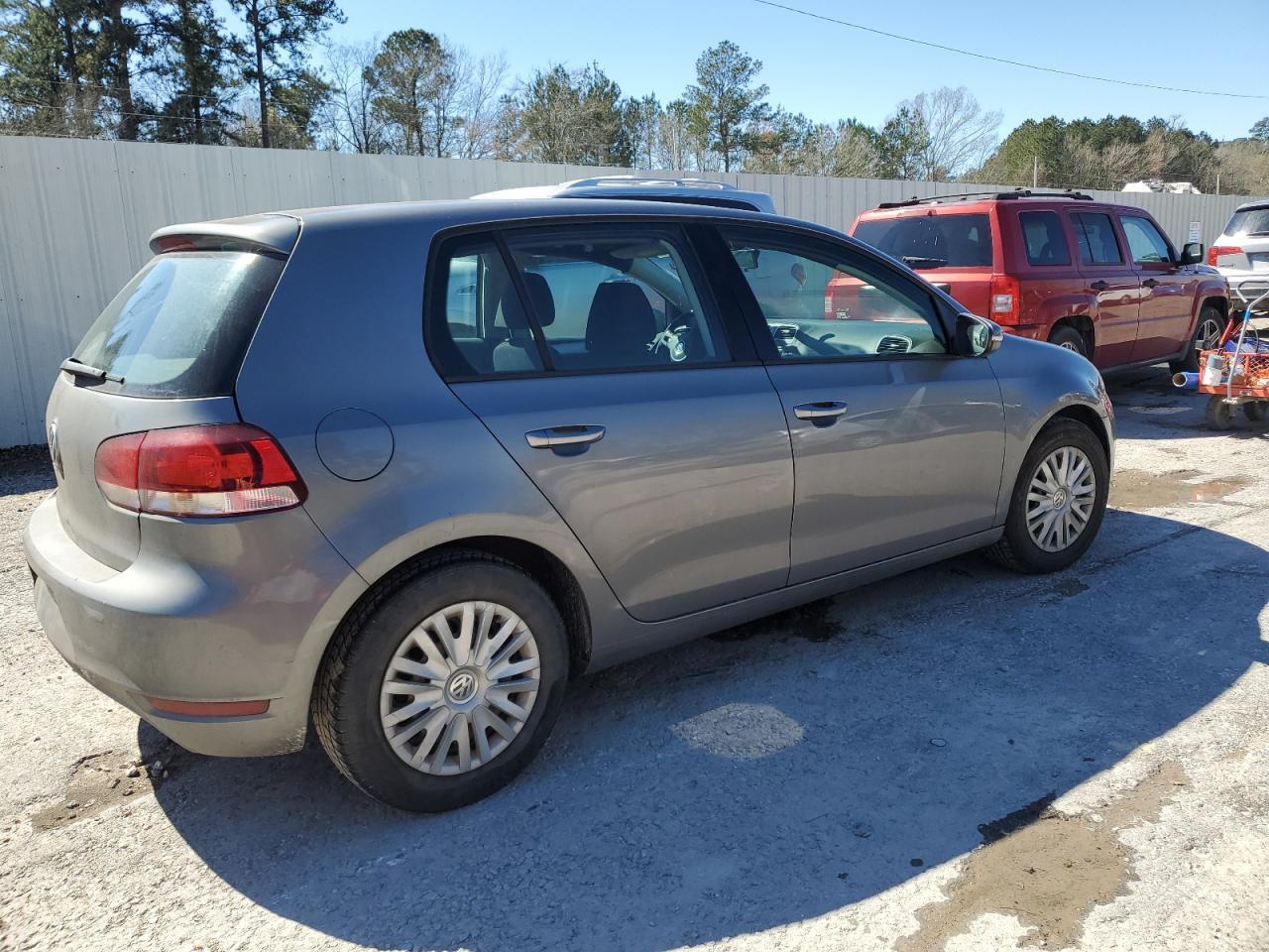 2011 VOLKSWAGEN GOLF