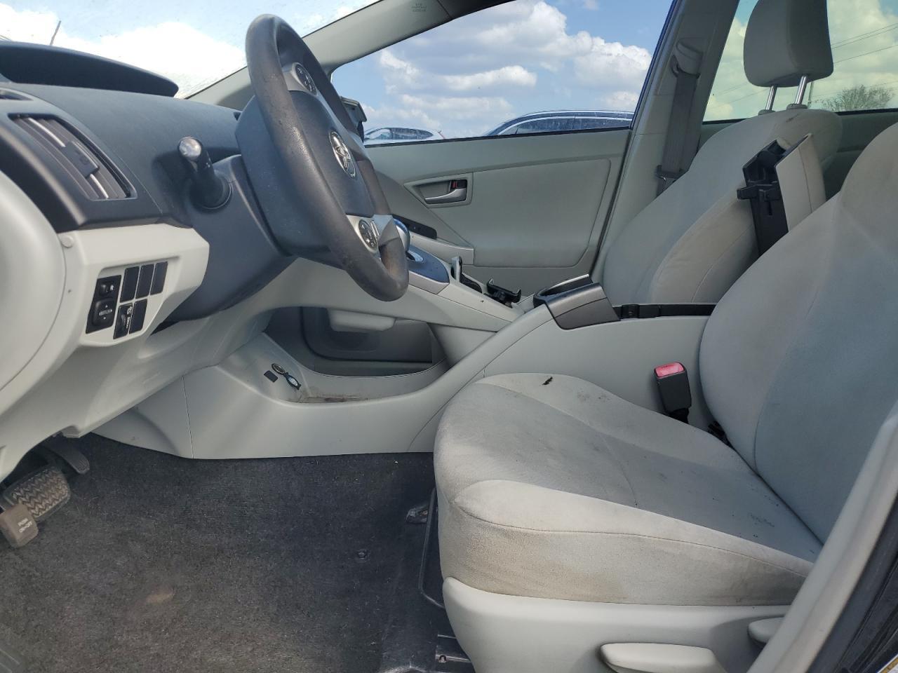 2013 TOYOTA PRIUS