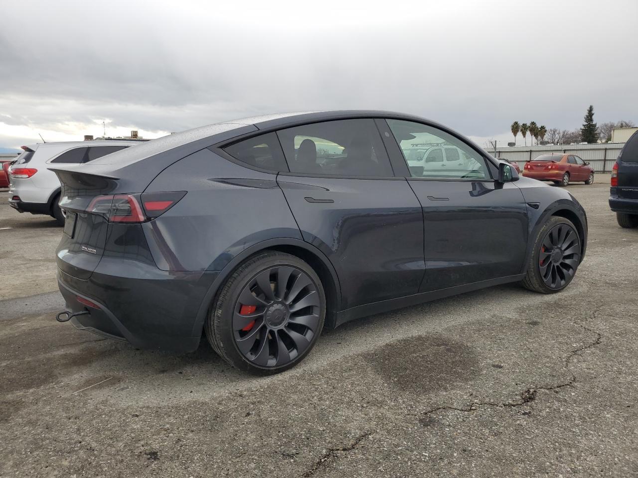 2024 TESLA MODEL Y