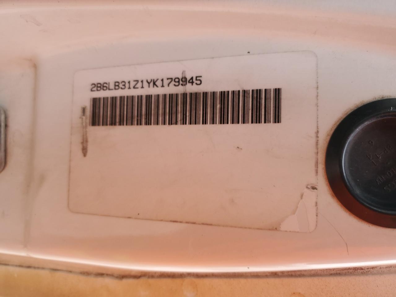 2000 DODGE B Series