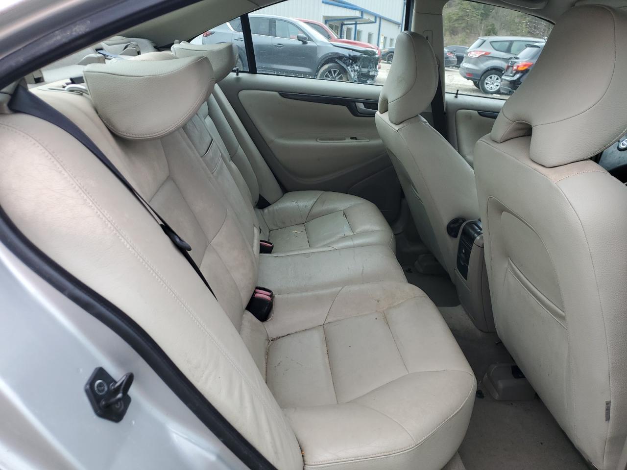 2005 VOLVO S60