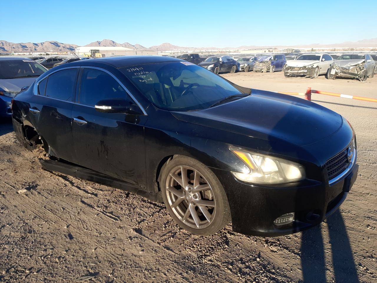 2011 NISSAN Maxima