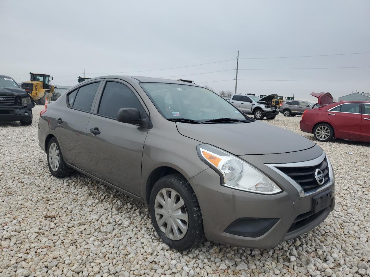 2015 NISSAN VERSA