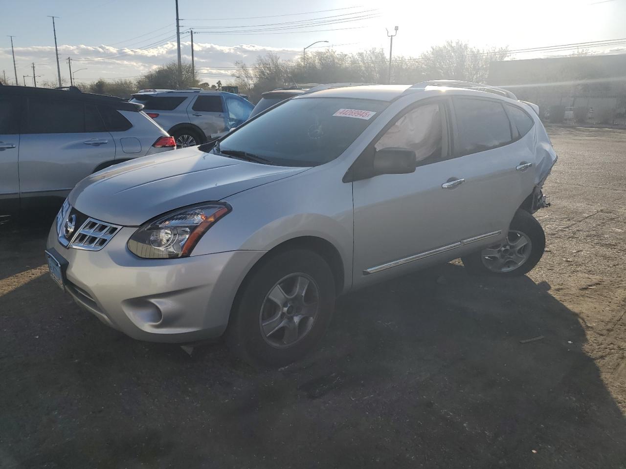 2015 NISSAN ROGUE