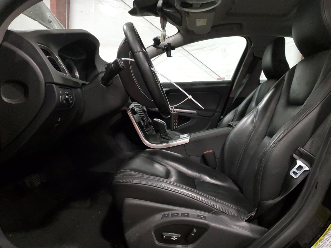 2013 VOLVO S60