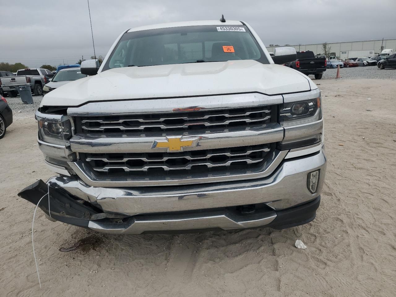 2017 CHEVROLET Silverado