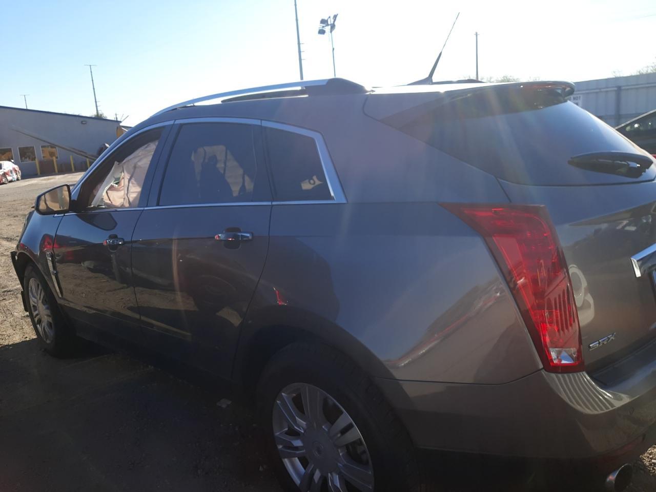 2011 CADILLAC SRX