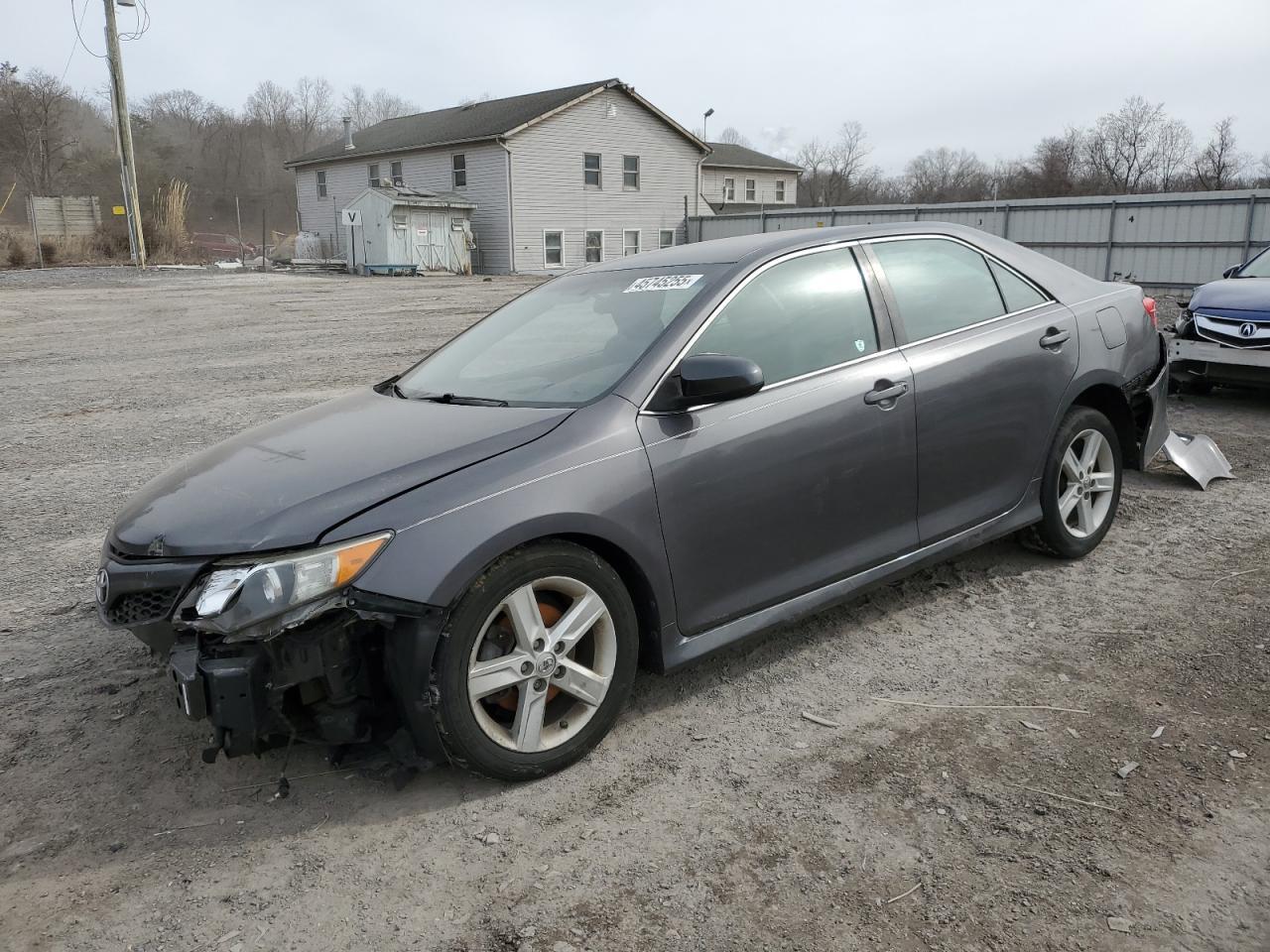 2014 TOYOTA CAMRY