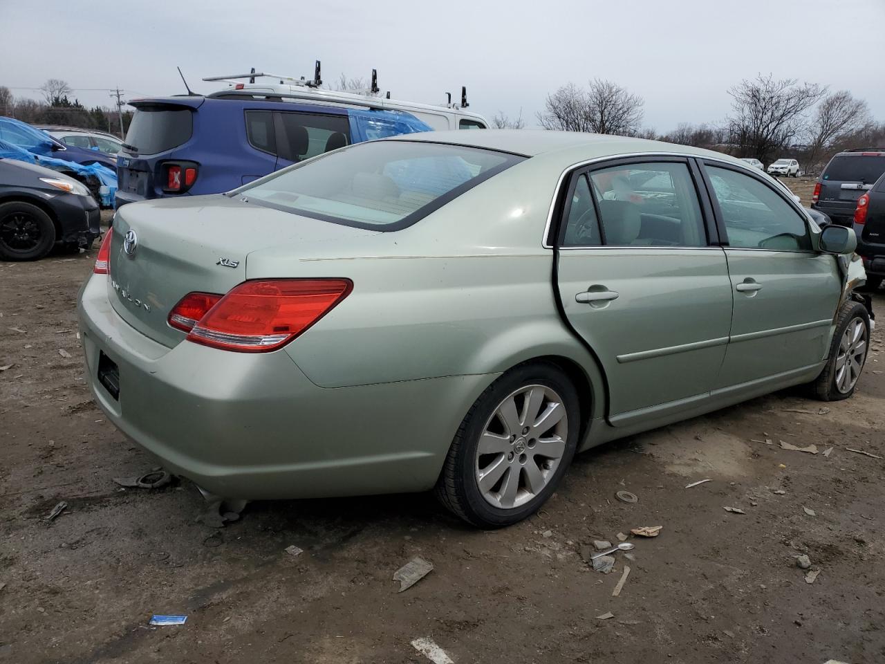 2006 TOYOTA Avalon