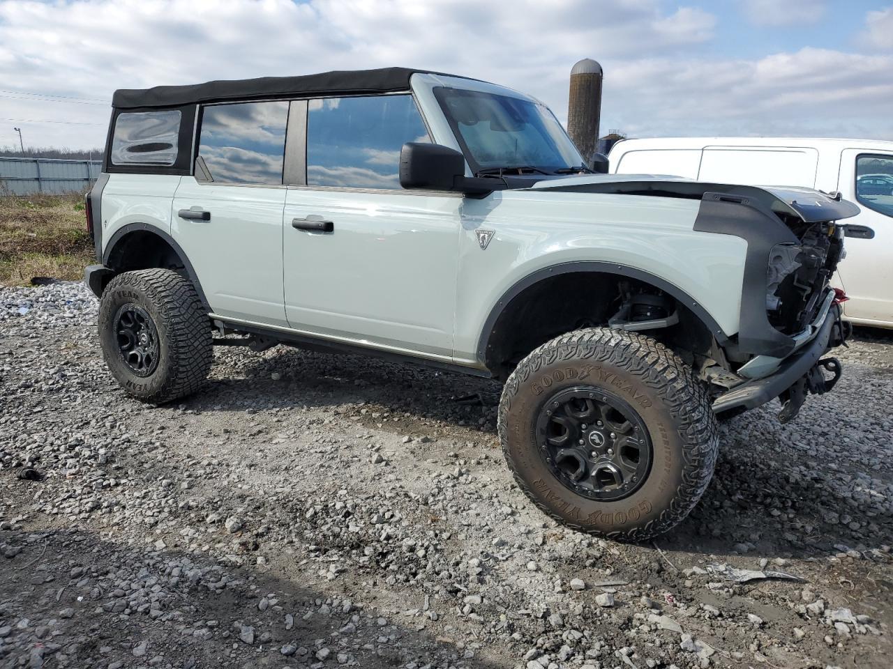2022 FORD Bronco