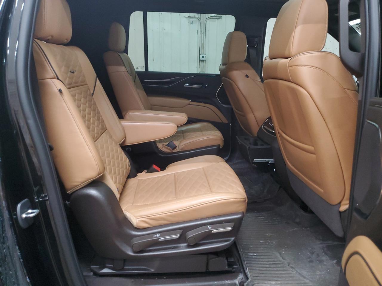 2023 CADILLAC ESCALADE