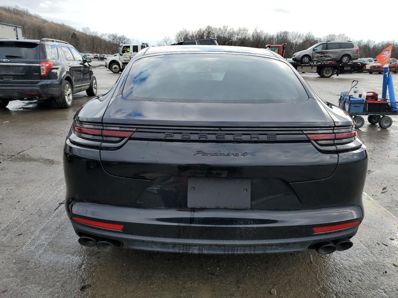 2020 PORSCHE Panamera