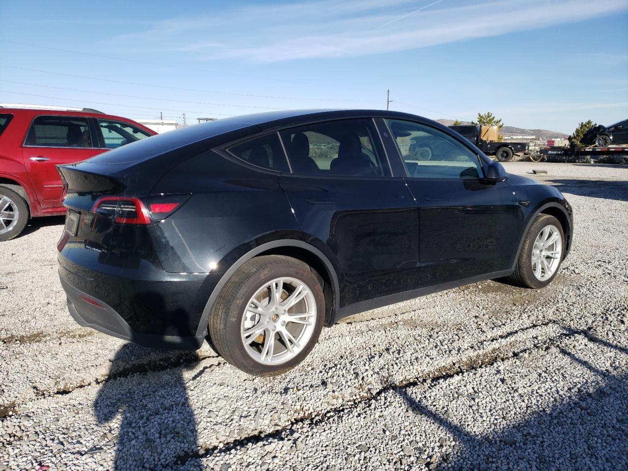 2024 TESLA MODEL Y