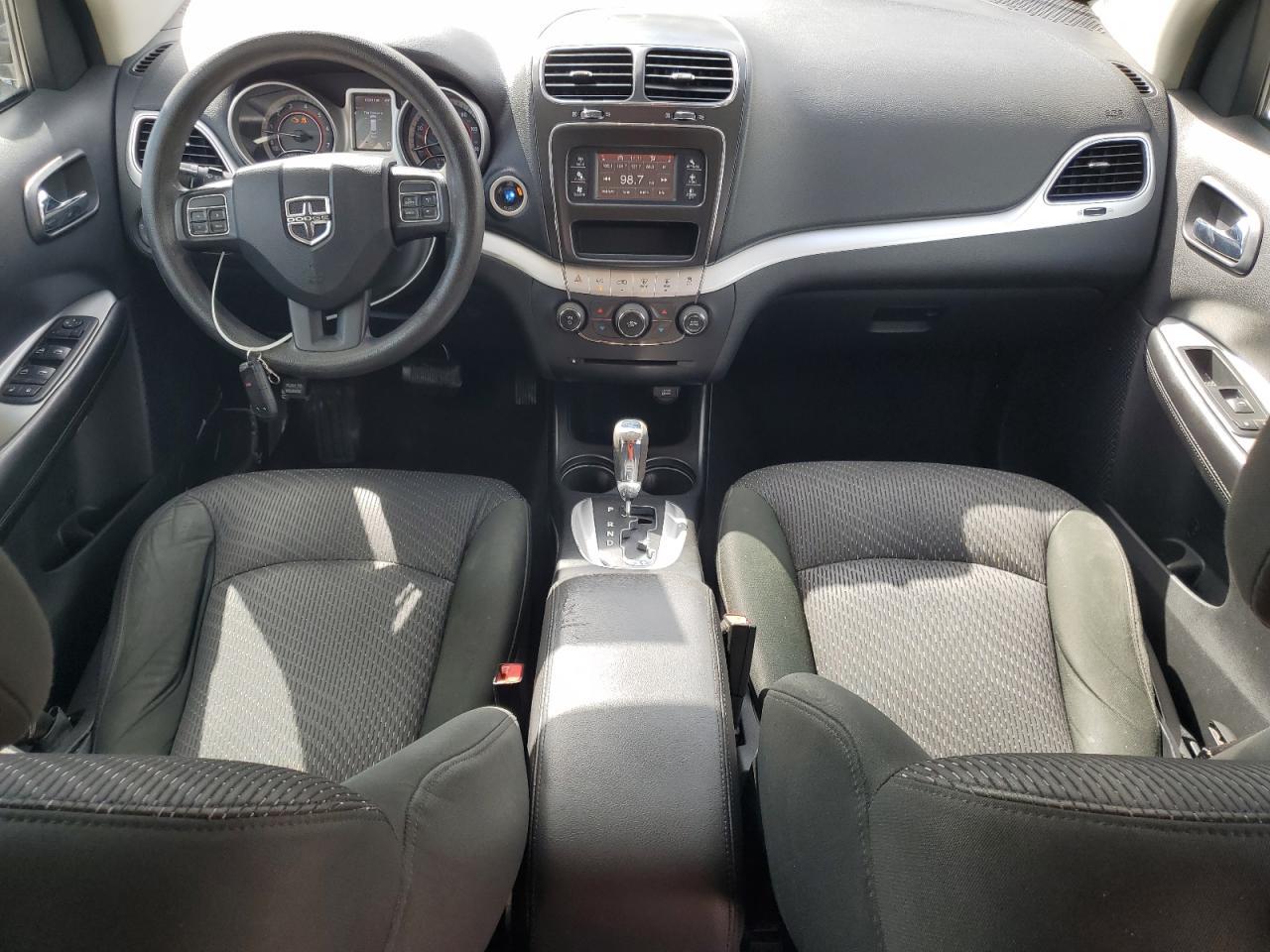 2011 DODGE JOURNEY