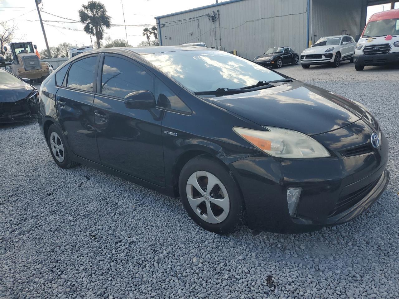 2013 TOYOTA PRIUS