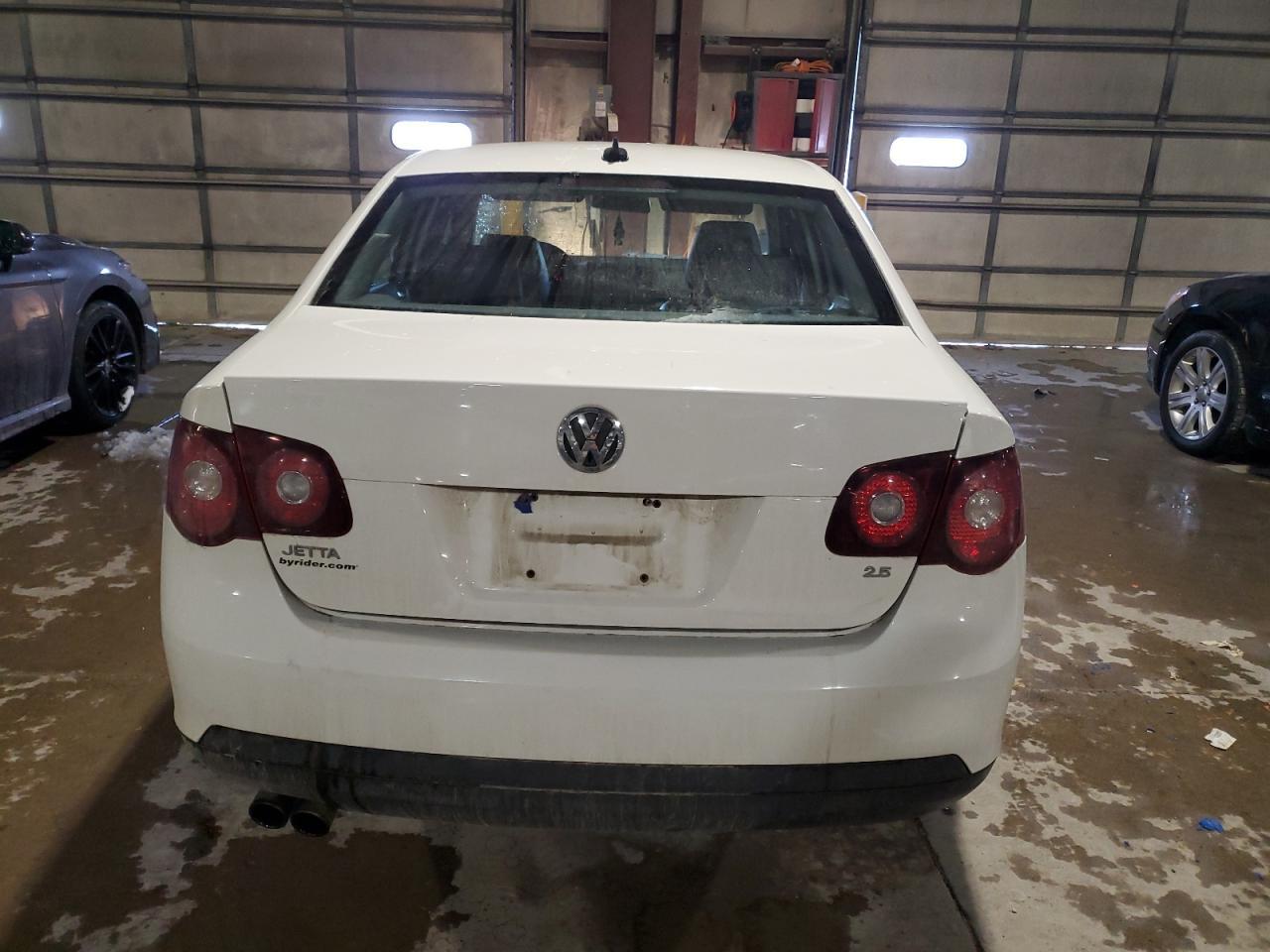 2009 VOLKSWAGEN JETTA