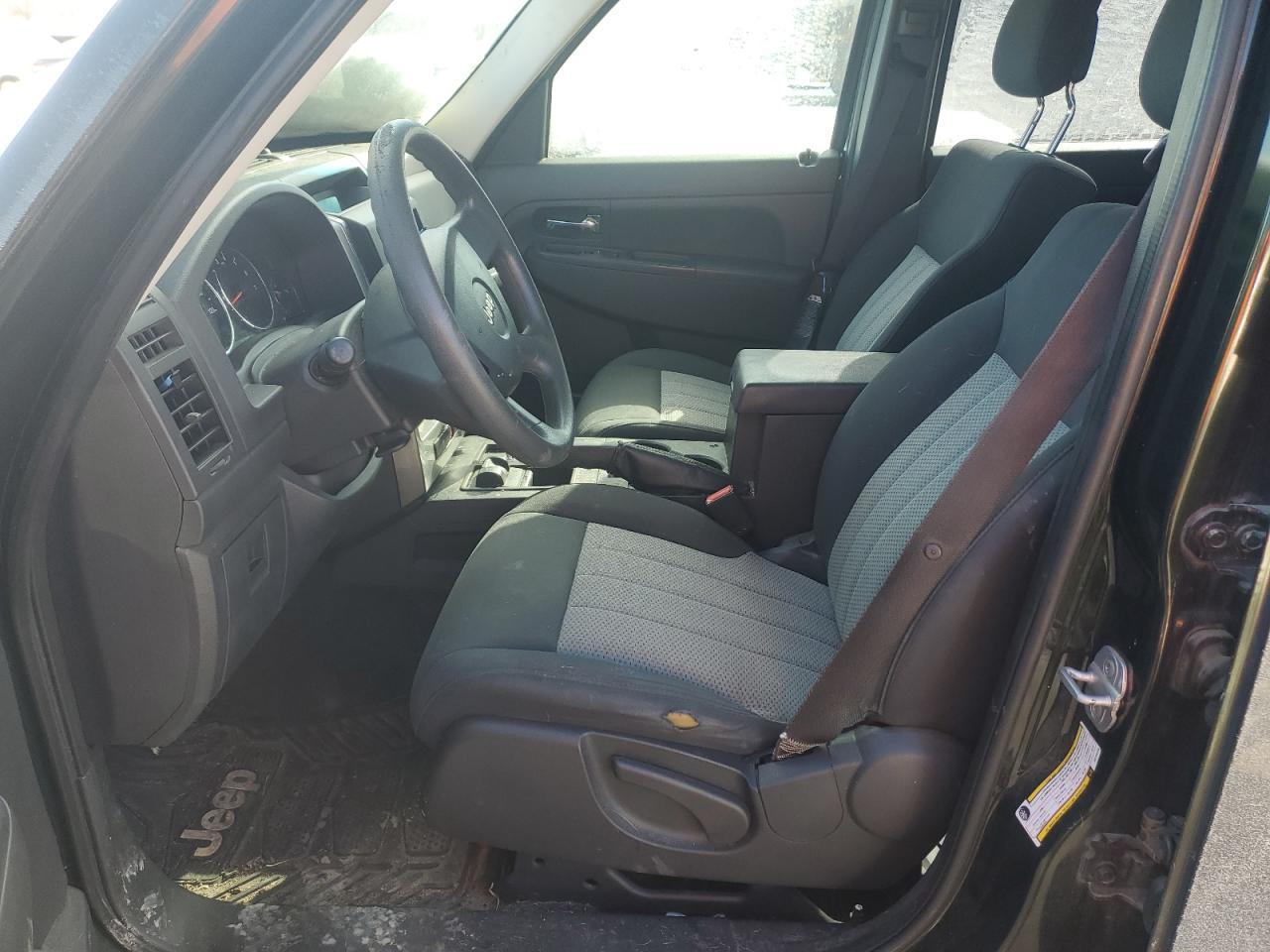 2010 JEEP Liberty