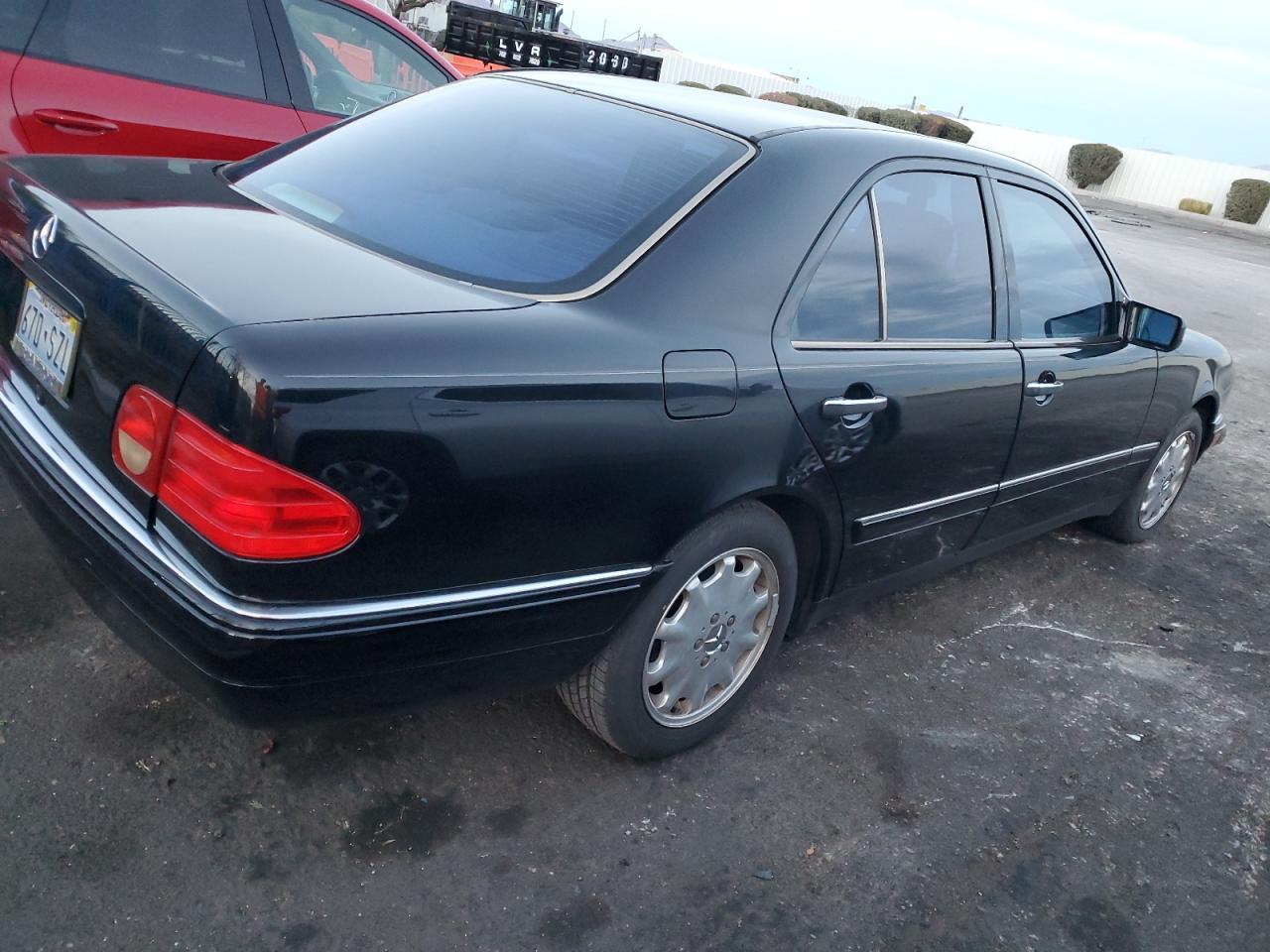 1999 MERCEDES-BENZ E-Class