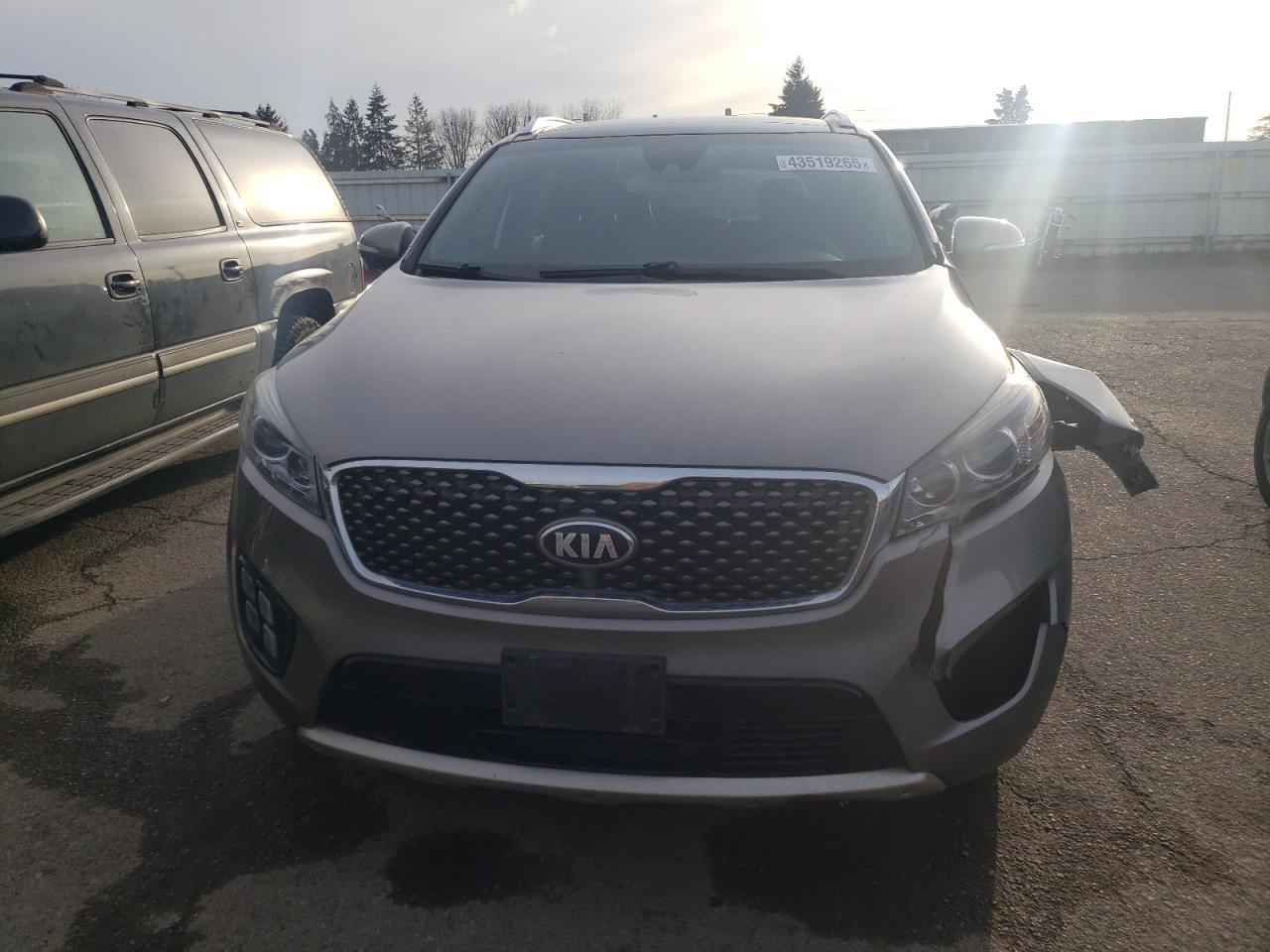 2016 KIA SORENTO