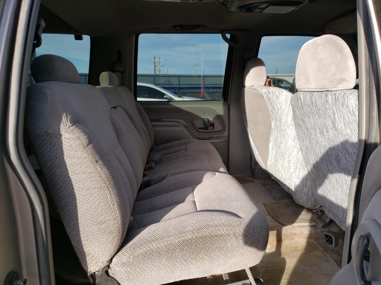 1999 GMC Suburban