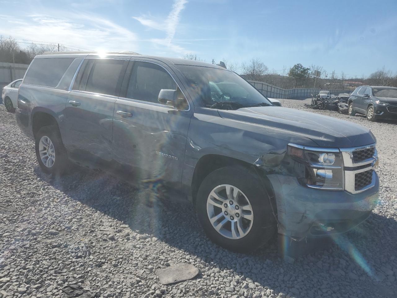 2016 CHEVROLET Suburban