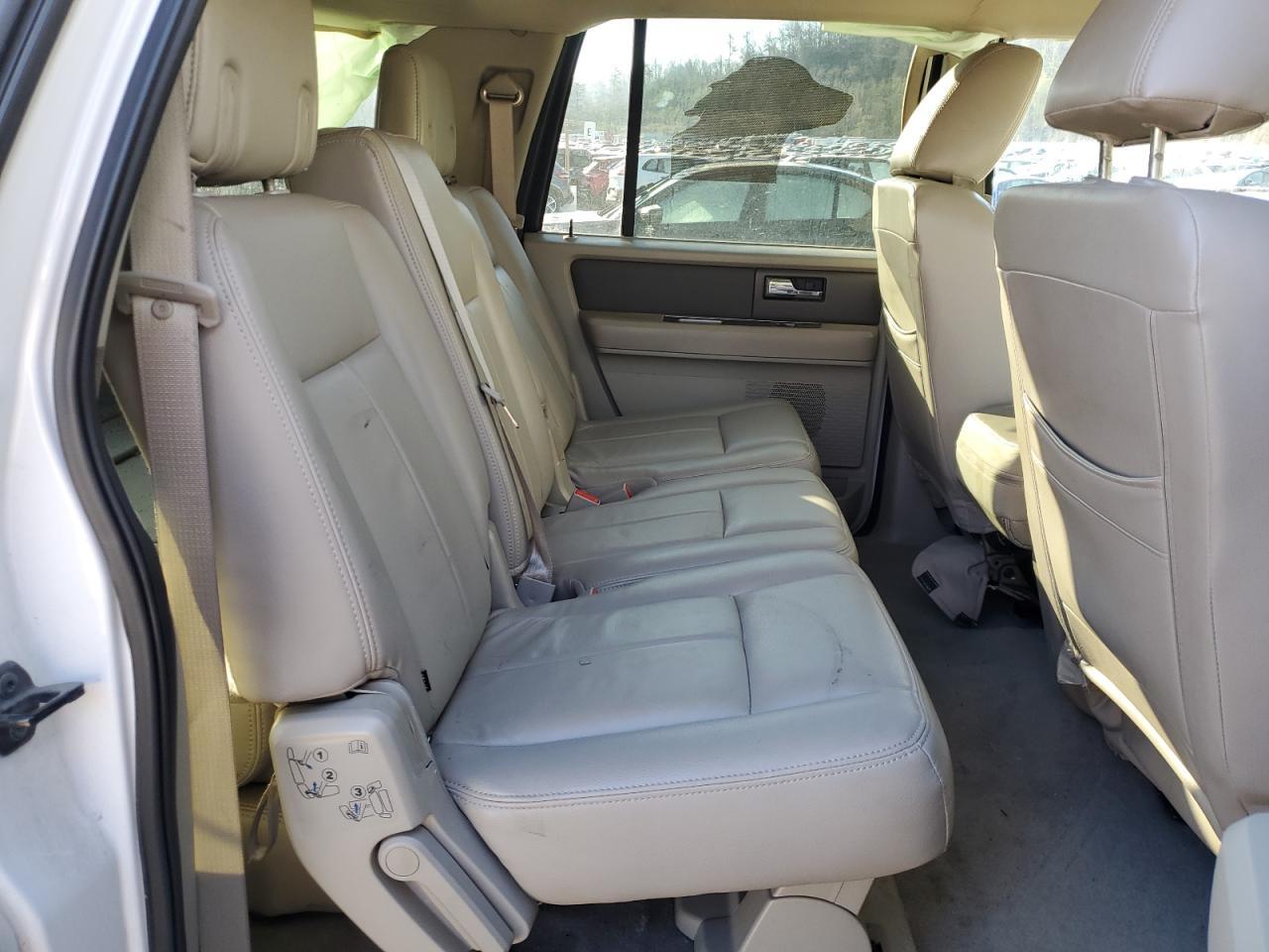 2010 FORD Expedition
