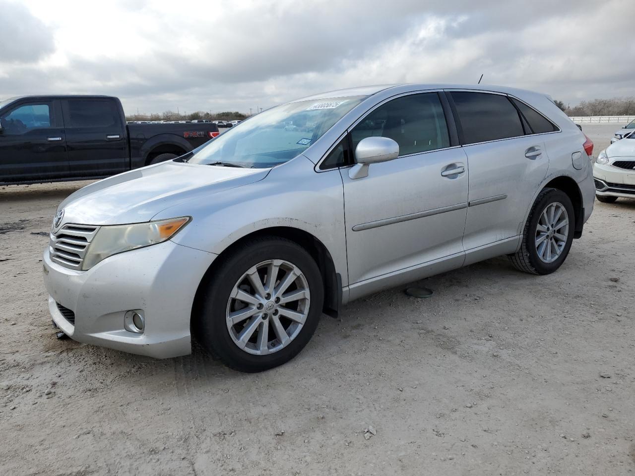 2011 TOYOTA VENZA