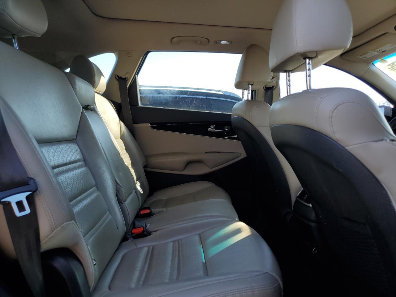 2020 KIA SORENTO
