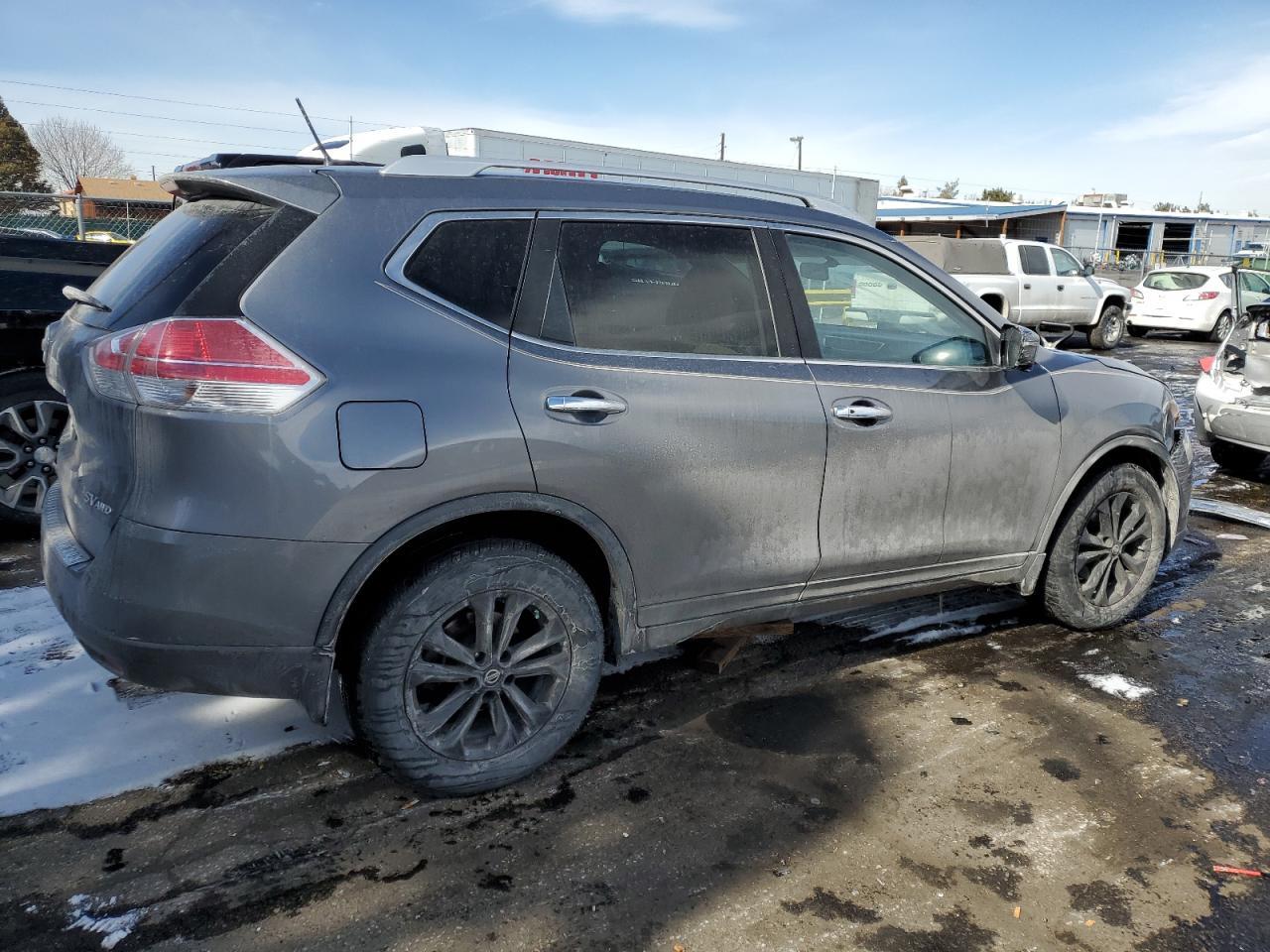 2016 NISSAN ROGUE