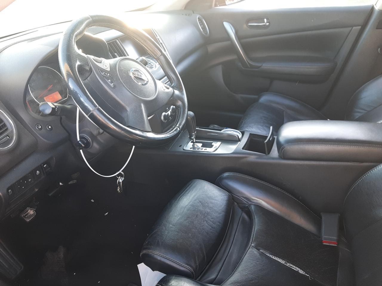 2011 NISSAN Maxima