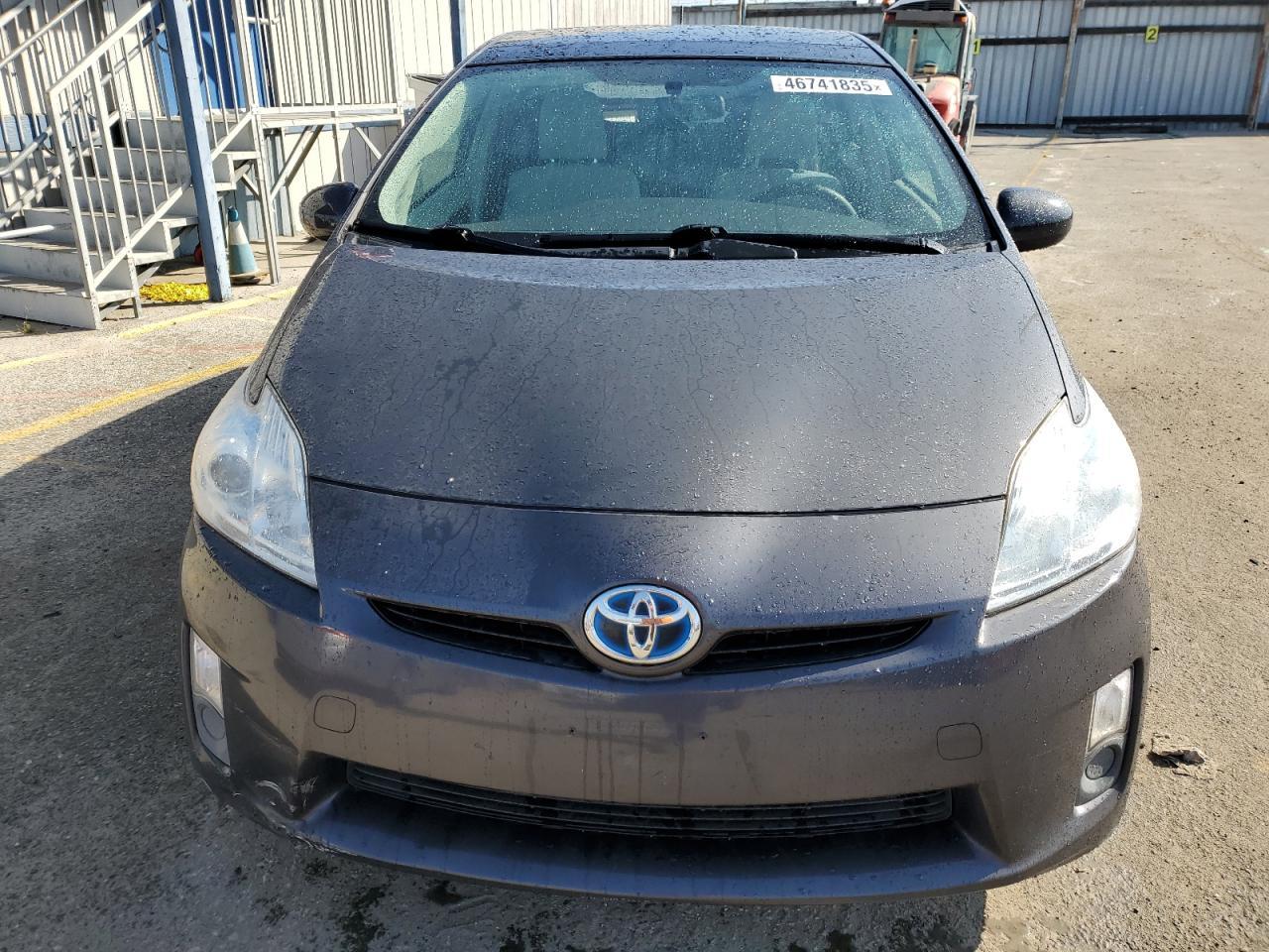 2011 TOYOTA PRIUS