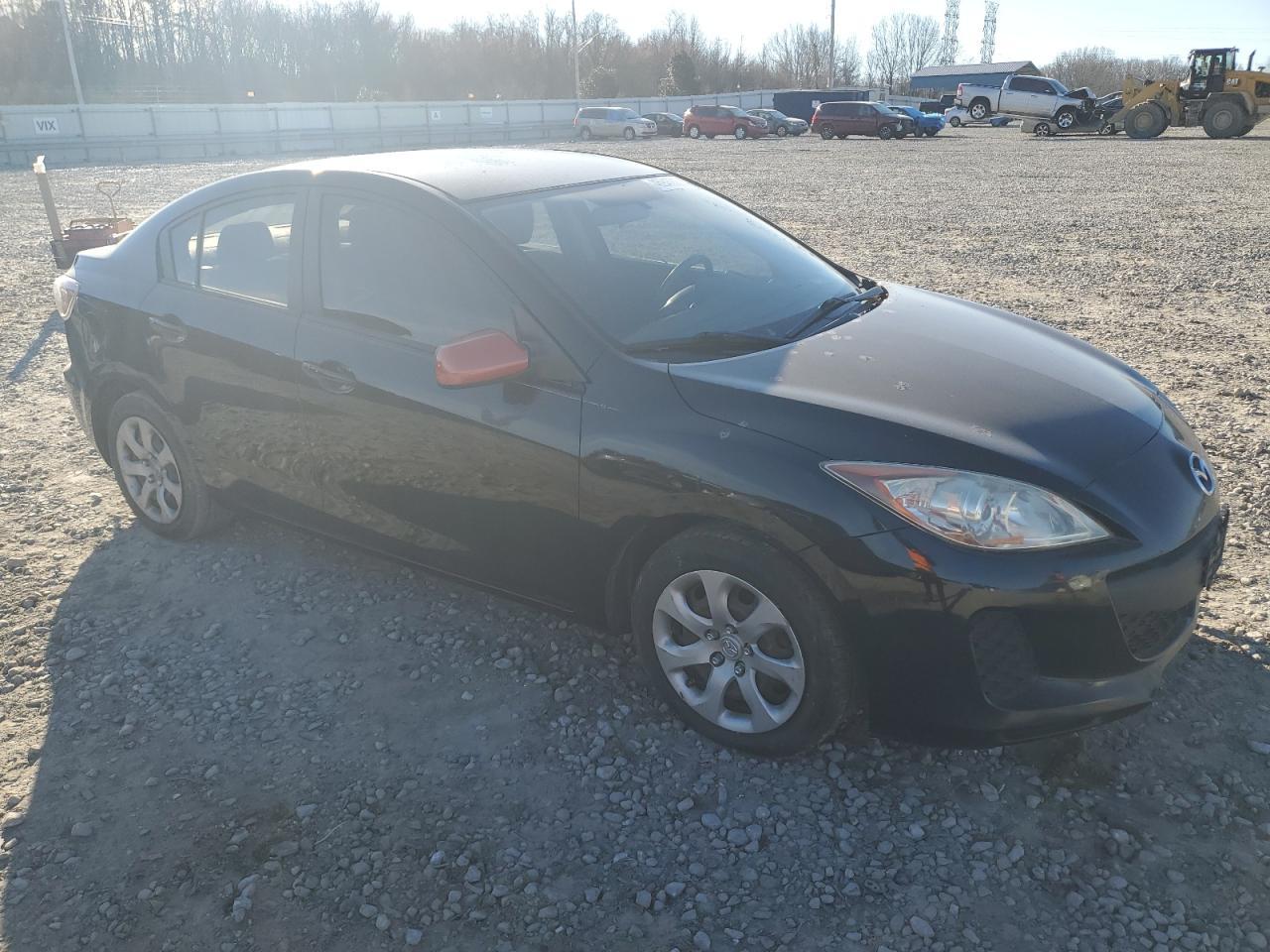 2013 MAZDA 3
